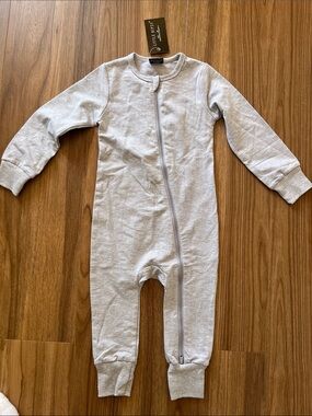 NWT, Little Bipsy, two way zip long sleeve romper, grey, unisex size 2-3T